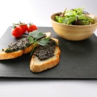 Crostini con polpa di olive